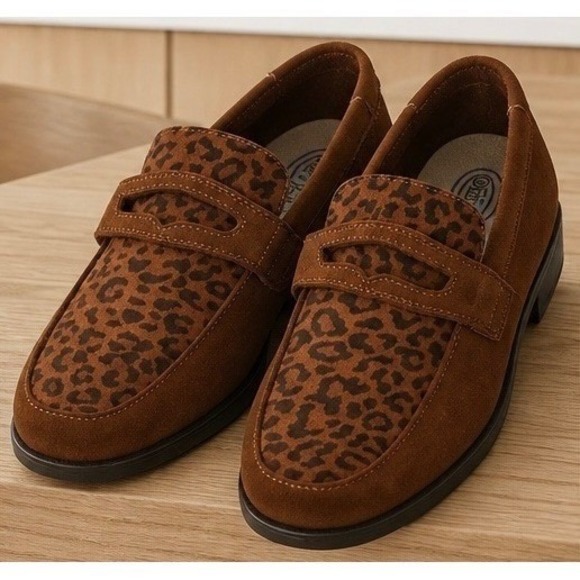 Orthofeet Shoes - Orthofeet Womens 11 X-Wide Leopard Print Leather Penny Loafers Brown Used